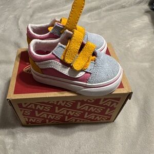 TODDLER VANS SIZE 3C. Like new!